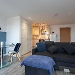 Stylish 1 Bed Apt - Fallowfield - Free Parking